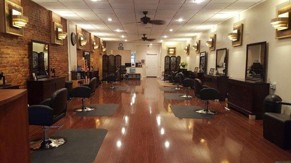 The Manhattan Color Bar Salon & Spa