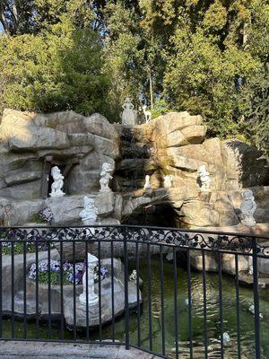 Snow White Wishing Well