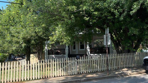 Picket fence