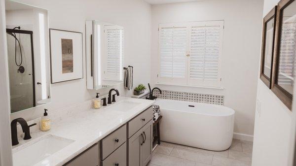 St Charles Kitchens & Baths