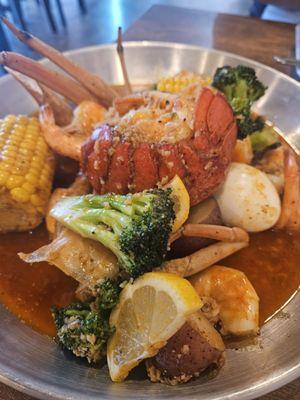 The Boiling Seafood