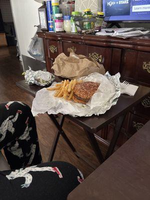 Cheeseburger and fries