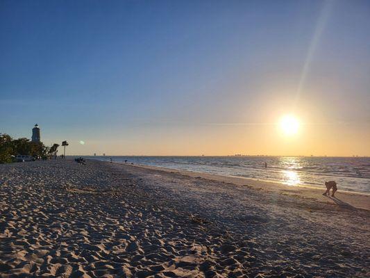 Lighthouse Beach & Fishing Pier