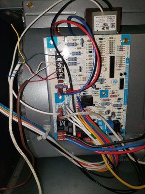 Yellow for AC clearly left off.