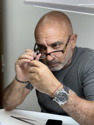 UV Simon & Associates