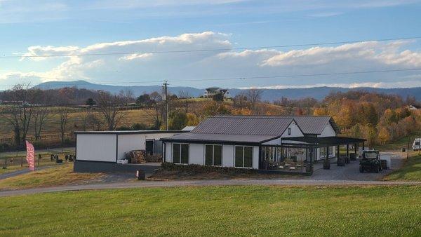 Ramulose Ridge Vineyards in Natural Bridge, Va