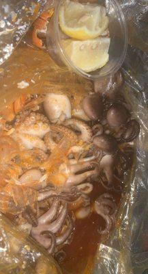 Ordered calamari...got nasty octopus on a plate. Not even sure they are dead. Guess they were watching the election results. Grotesque.