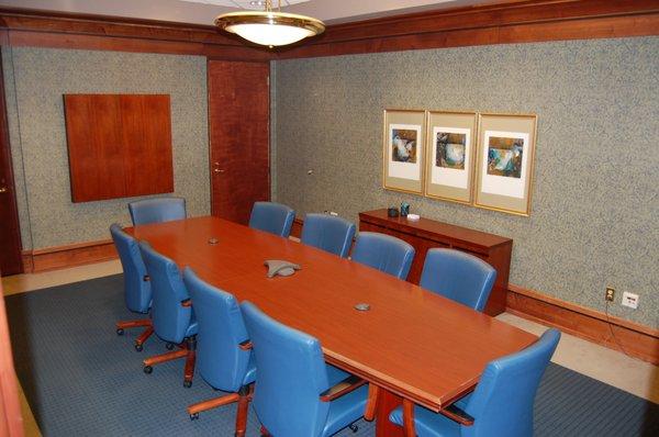 Several Conferences Rooms to meet your business needs!