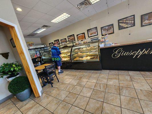 Giuseppina's Italian Bakery