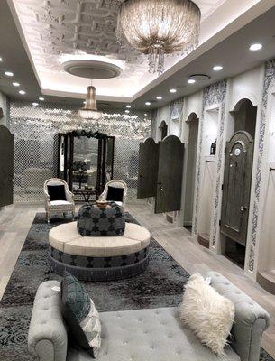 Altar'd State King of Prussia Mall