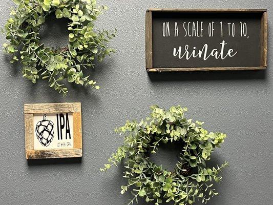 Love the bathroom decor!