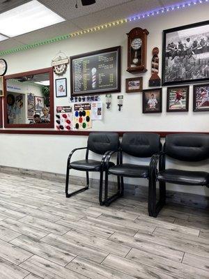 Waiting area & current prices