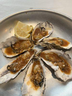 Garlic oyster