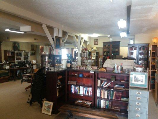 Southworth Antiques & Rare Books