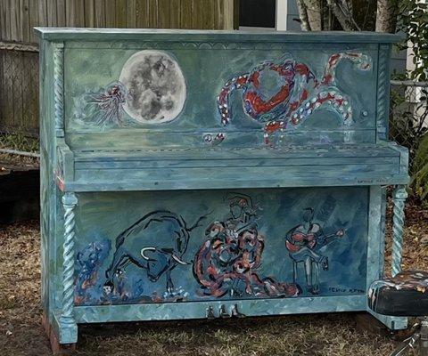 Hausofdme Gallery and Florist