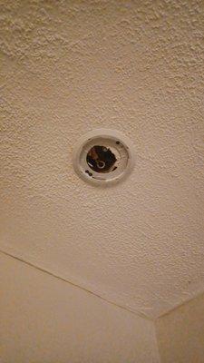 no smoke detector