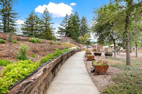 Healdsburg, A Pacifica Senior Living Community, 725 Grove St, Healdsburg, CA 95448. Assisted Living & Memory Care. Tours daily.