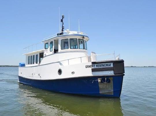 Yacht charter, sunset cruise, special events