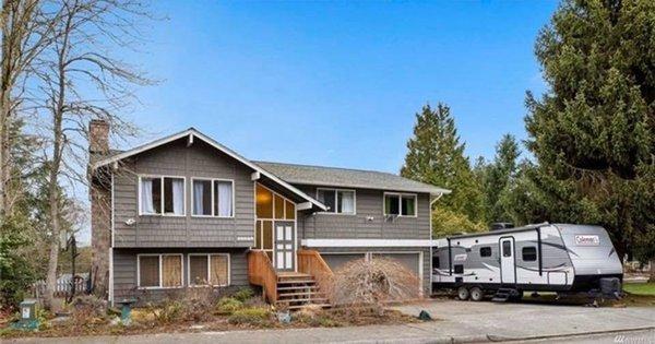 Closed! Lovely Bothell home.