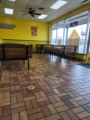 Hungry Howie's Pizza & Subs