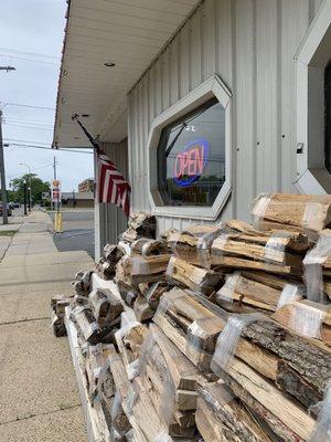Store front facing Telegraph Rd