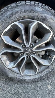 Muddy , dirty tires, might be used or returned tires!