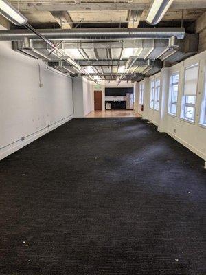 The clean-out is almost finished. The only thing left to do is vacuum