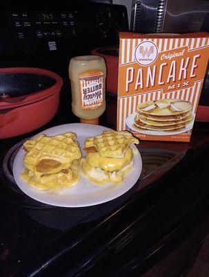 Daily's Chick'n N Waffles