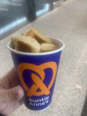 Small original pretzel bites