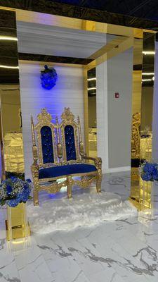 Luxo house gold and Loveseat Throne chair