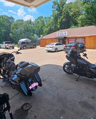 Jewels Quick Stop