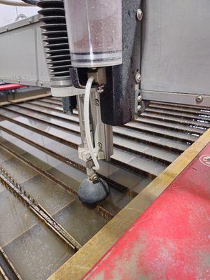 Our robust Drill Head permits repeatable piercing of laminates and composites prior to abrasive waterjet cutting.