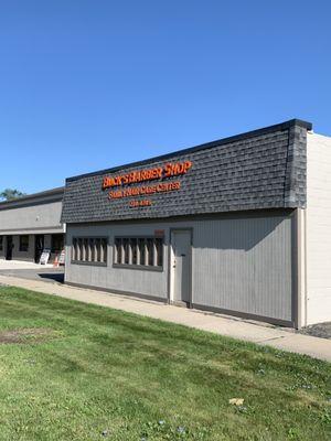 Bucks Barber Shop
