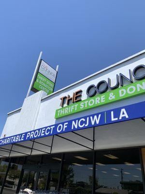 This place sucks ass!