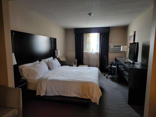 Holiday Inn Express & Suites Waterford By IHG