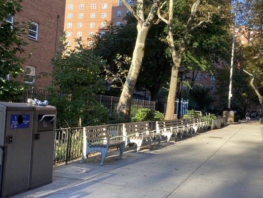 Lots of seating 11/05/21