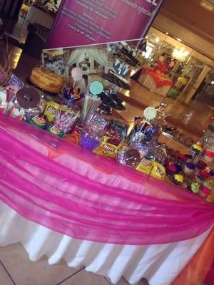 Candy table this place decorates