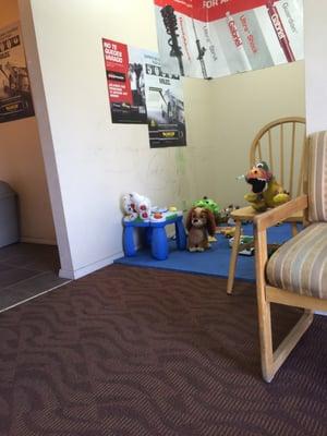Venice auto service - kids area