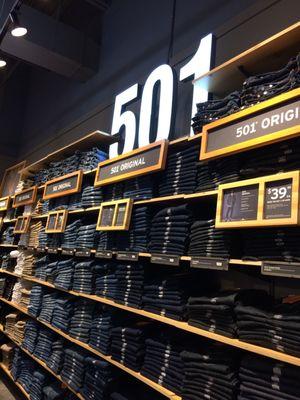 Levi’s Outlet Store