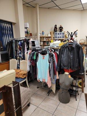 Nifty Thrifty Thrift Store