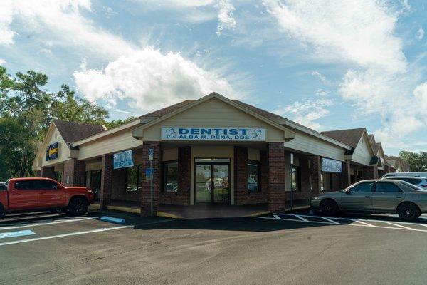 Alba M Pena DDS PLLC