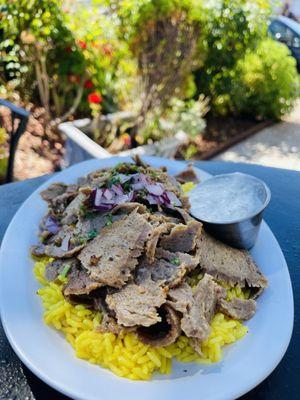 Gyro plate - meat was tender and delicious, rice was very buttery this time (09/2024)