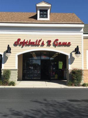 BIGGEST SELECTION OF PICKLEBALL PADDLES AND SOFTBALL EQUIPMENT!