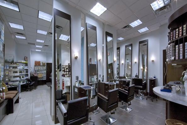 Aruj Salon & Spa
