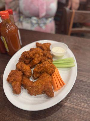 Buffalo Wings -- very good. Nice and well done