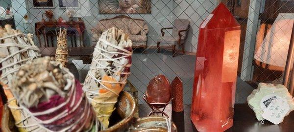 Sage and smelted quartz