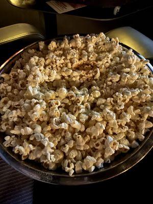 Dill pickle popcorn
