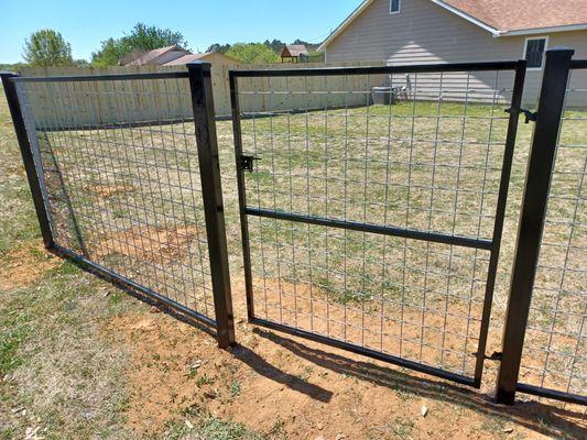 Medina's Quality Fencing and Welding