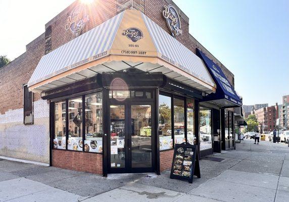 Queens Bagel Town