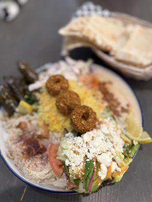 23. Vegetarian Plate